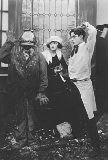 Look Pleasant, Please скачать